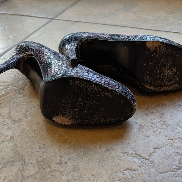 Stuart Weitzman Snakeskin Platform Heels - Picture 4 of 6